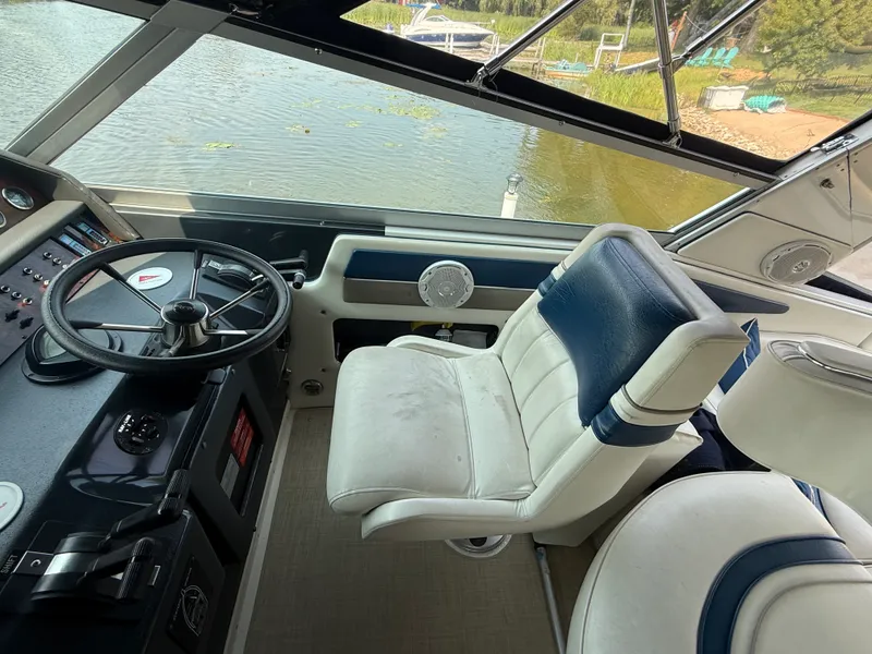 Slide: The Image of Sea Ray 44 SUNDANCER 1993 - 14