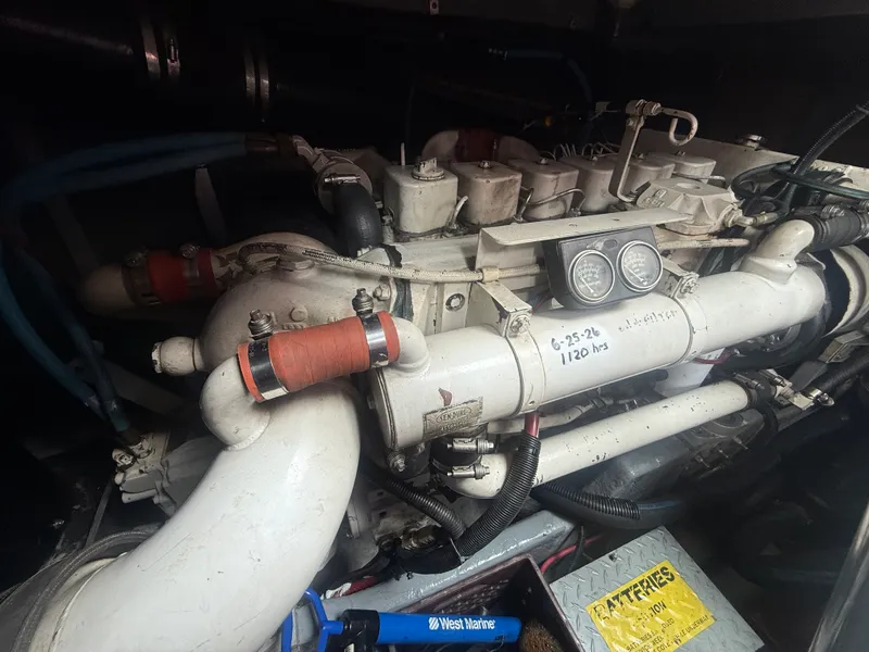 Slide: The Image of Sea Ray 44 SUNDANCER 1993 - 28