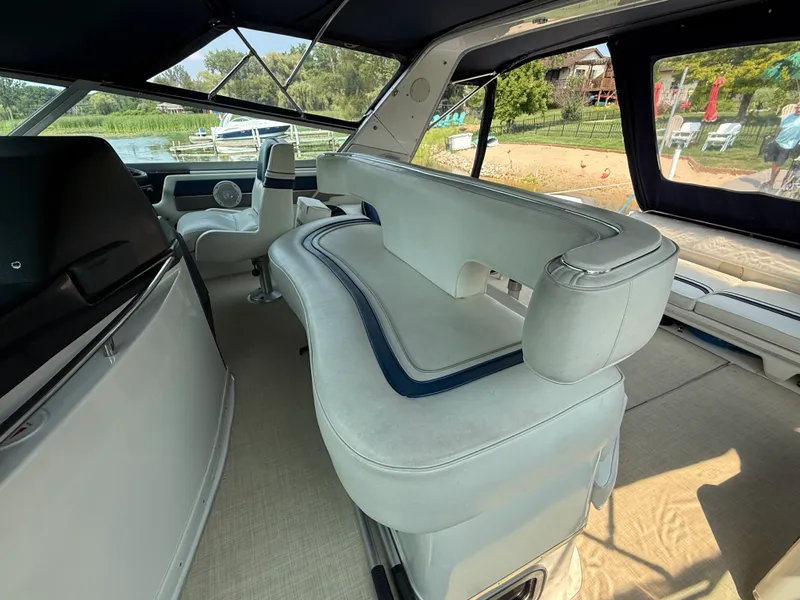 Slide: The Image of Sea Ray 44 SUNDANCER 1993 - 13