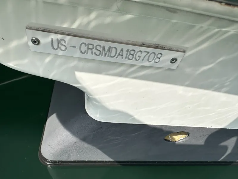 Slide: The Image of Cruisers 390 SPORTS COUPE 2008 - 7