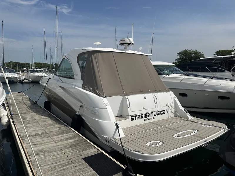 The Image of Cruisers 390 SPORTS COUPE 2008 - 0