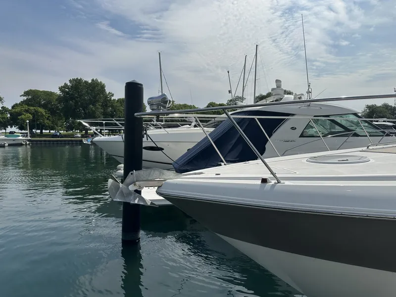 Slide: The Image of Cruisers 390 SPORTS COUPE 2008 - 4