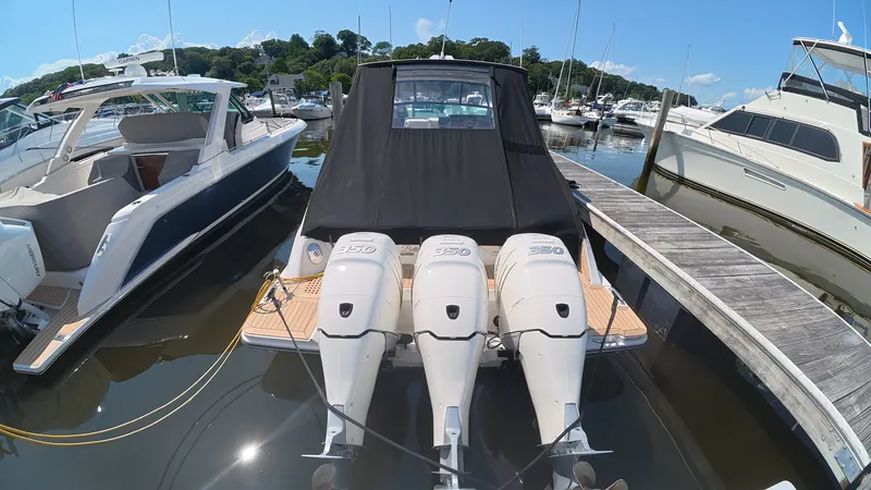 Slide: The Image of Sea Ray 400 SLX OB 2019 - 2