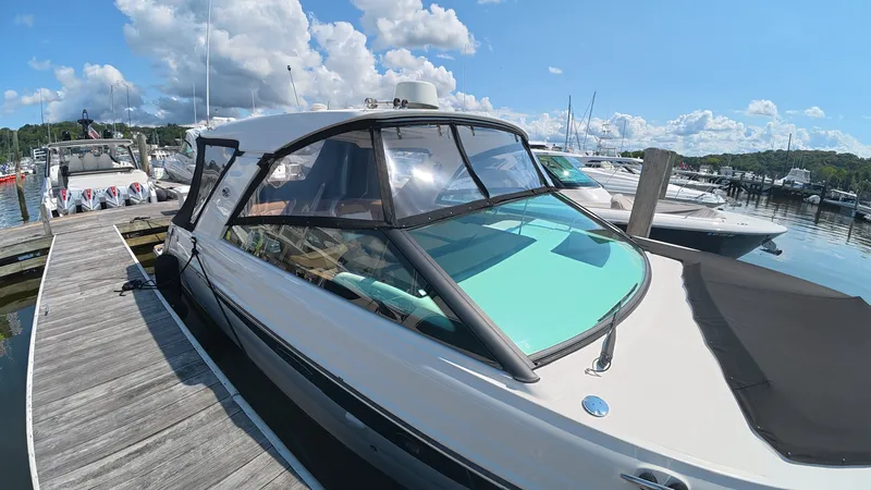 Slide: The Image of Sea Ray 400 SLX OB 2019 - 7