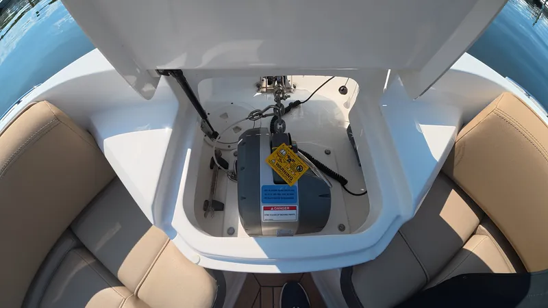 Slide: The Image of Sea Ray 400 SLX OB 2019 - 48