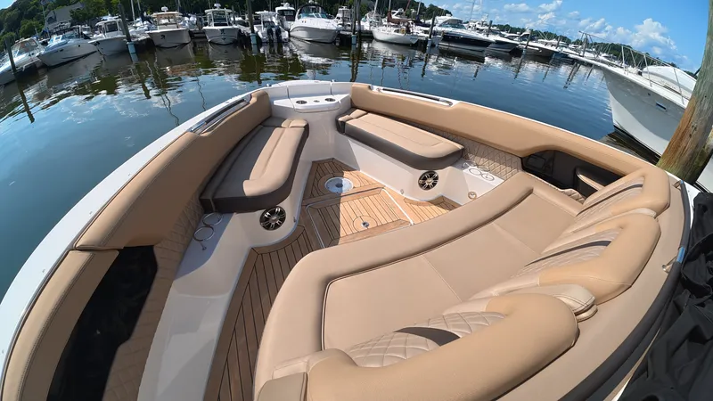 Slide: The Image of Sea Ray 400 SLX OB 2019 - 45