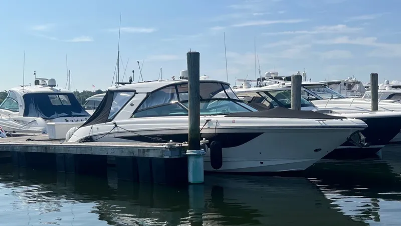 The Image of Sea Ray 400 SLX OB 2019 - undefined