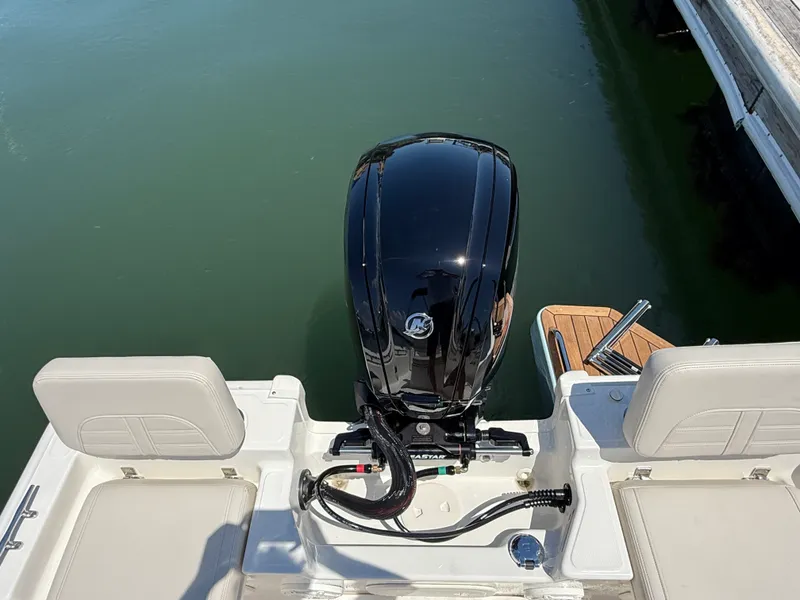 Slide: The Image of Boston Whaler 170 Montauk 2027 - 7