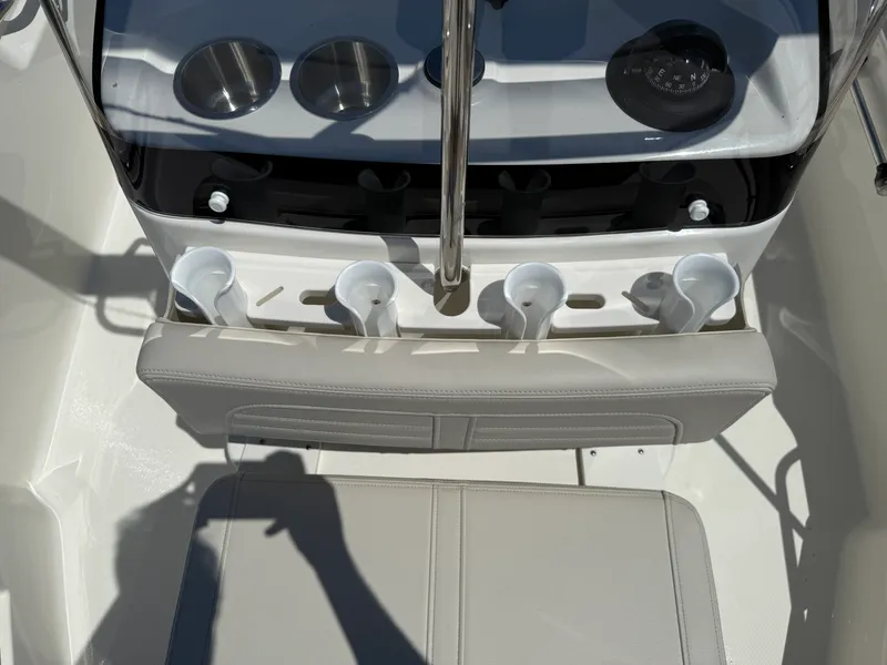 Slide: The Image of Boston Whaler 170 Montauk 2027 - 17