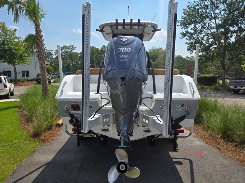 Slide: The Image of Sea Hunt ULTRA 255 2021 - 4