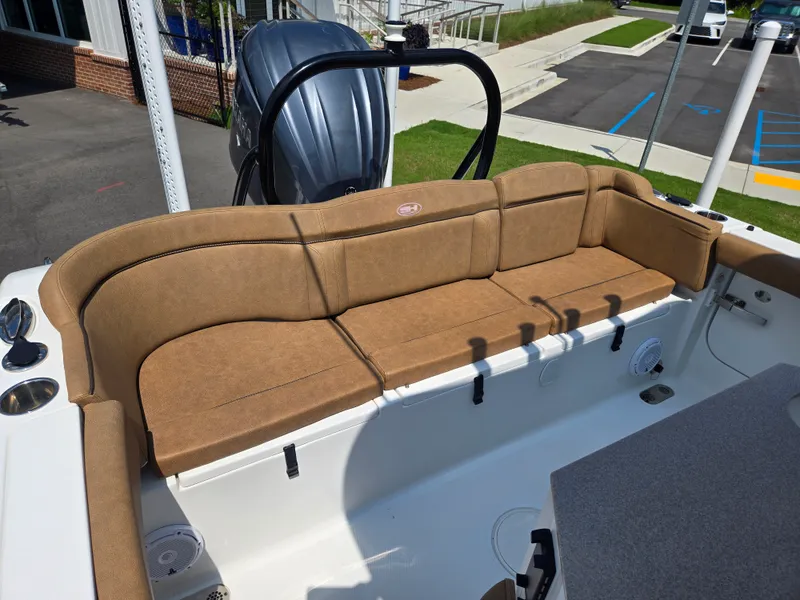 Slide: The Image of Sea Hunt ULTRA 255 2021 - 7