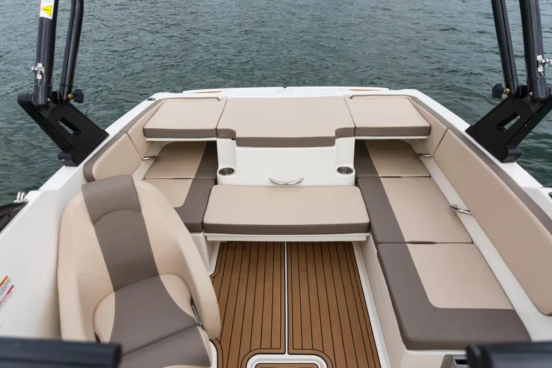 Slide: The Image of Bayliner VR4 OB 2023 - 54