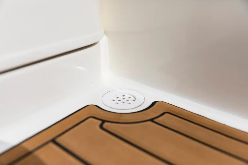 Slide: The Image of Bayliner VR4 OB 2023 - 62