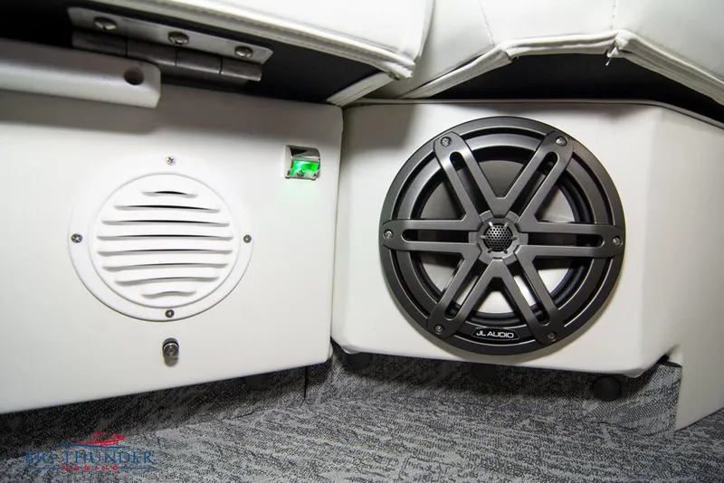 Slide: The Image of 2022 JC NEPTOON 25 TT SPORT boat interior speakers and seating. - 18