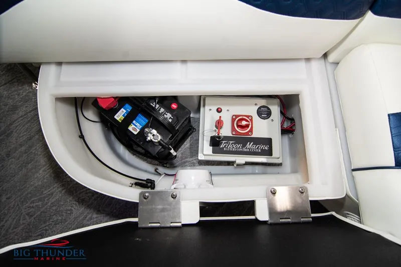 Slide: The Image of Battery compartment of a 2022 JC NEPTOON 25 TT SPORT boat by Big Thunder Marine. - 47