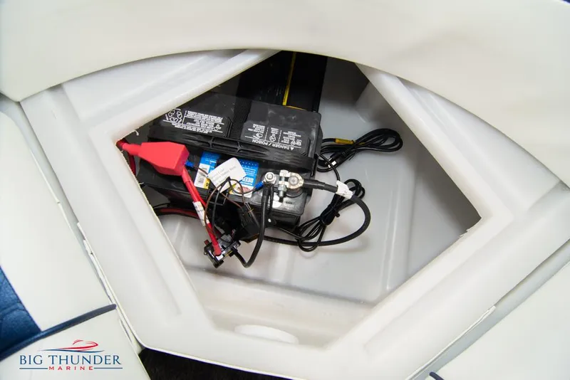 Slide: The Image of Battery compartment of 2022 JC NEPTOON 25 TT SPORT boat by Big Thunder Marine. - 49