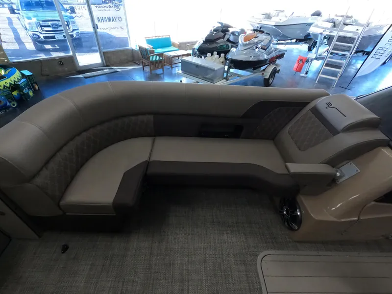Slide: The Image of 2023 Vanderbilt 700T boat interior with luxurious seating and modern design. - 17