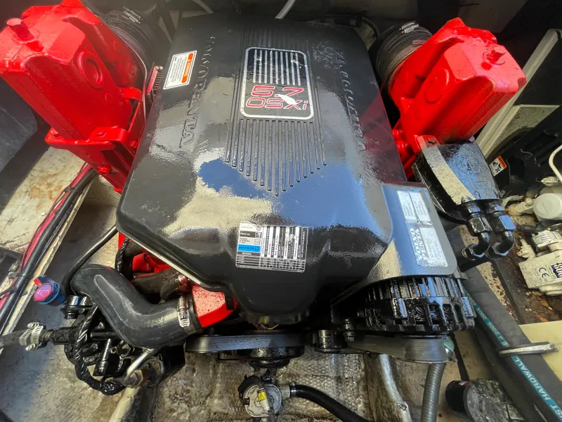 Slide: The Image of 2006 Regal 2665 Commodore engine compartment with 5.7 OSXi motor. - 30