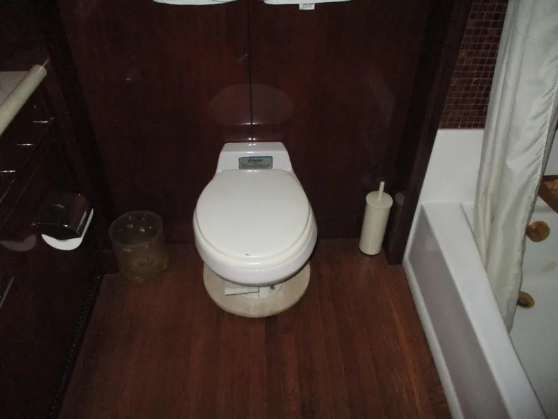 Slide: The Image of McQueen Flush Deck Motoryacht 1984 - 71