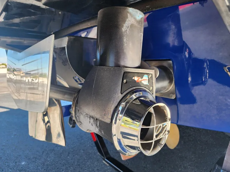 Slide: The Image of Malibu 23 LSV 2019 - 11