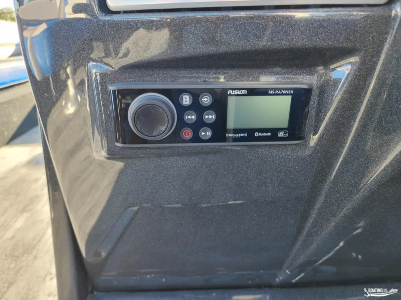 Slide: The Image of Fusion MS-RA70NSX stereo system on 2023 Crest Caribbean RS 250 SLS boat. - 16