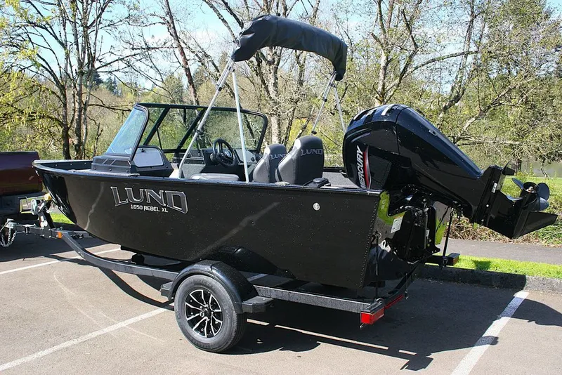 Slide: The Image of Lund 1650 Rebel XL Sport SE 2026 - 2