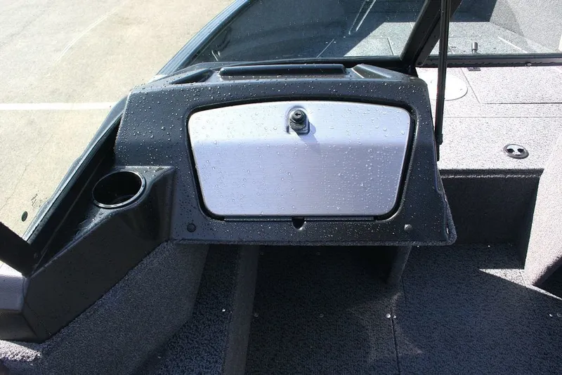 Slide: The Image of Lund 1650 Rebel XL Sport SE 2026 - 8