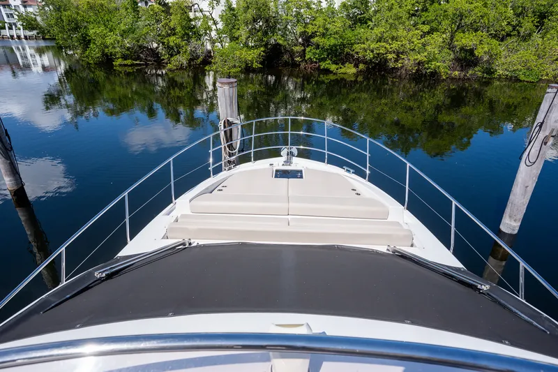 Slide: The Image of Azimut 50 FLYBRIDGE 2022 - 61