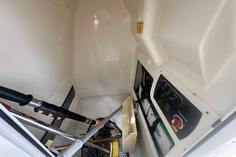 Slide: The Image of Scout 215 XSF 2019 - 18