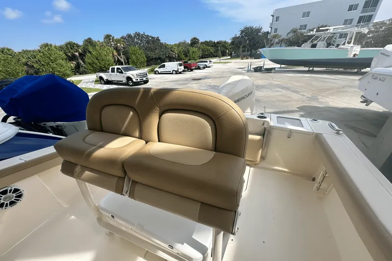 Slide: The Image of Scout 215 XSF 2019 - 19