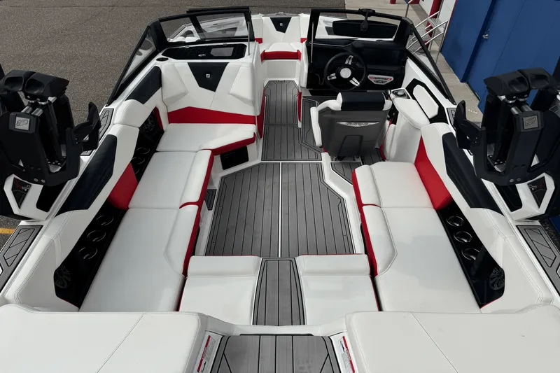 Slide: The Image of Nautique S21 Super Air 2023 - 14