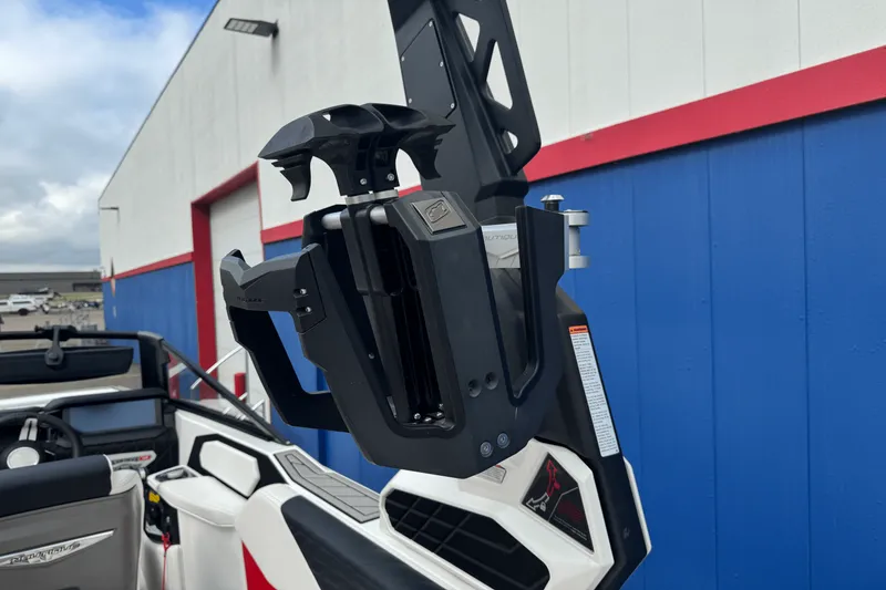 Slide: The Image of Nautique S21 Super Air 2023 - 17