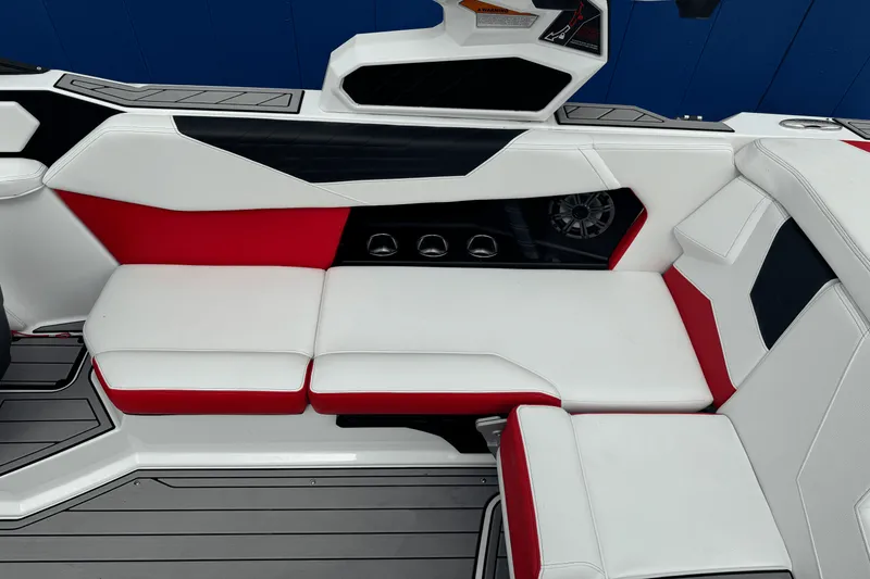 Slide: The Image of Nautique S21 Super Air 2023 - 22