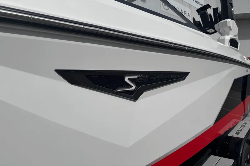 Slide: The Image of Nautique S21 Super Air 2023 - 3