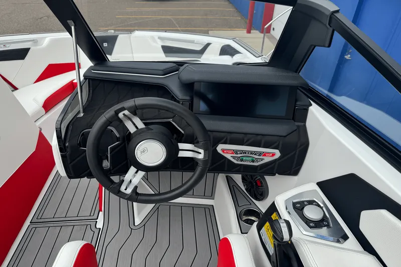 Slide: The Image of Nautique S21 Super Air 2023 - 37