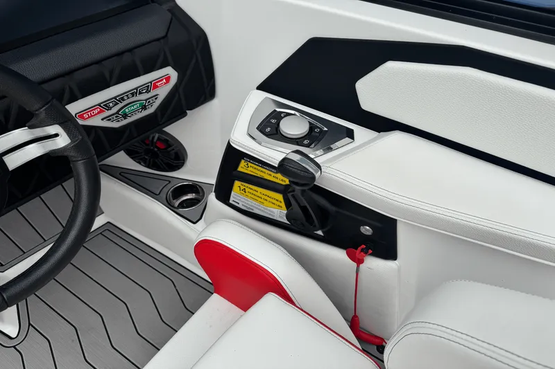 Slide: The Image of Nautique S21 Super Air 2023 - 38