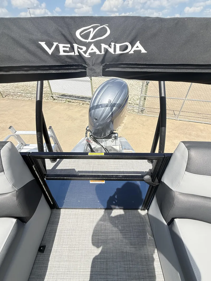 Slide: The Image of Veranda VR20RC 2024 - 20