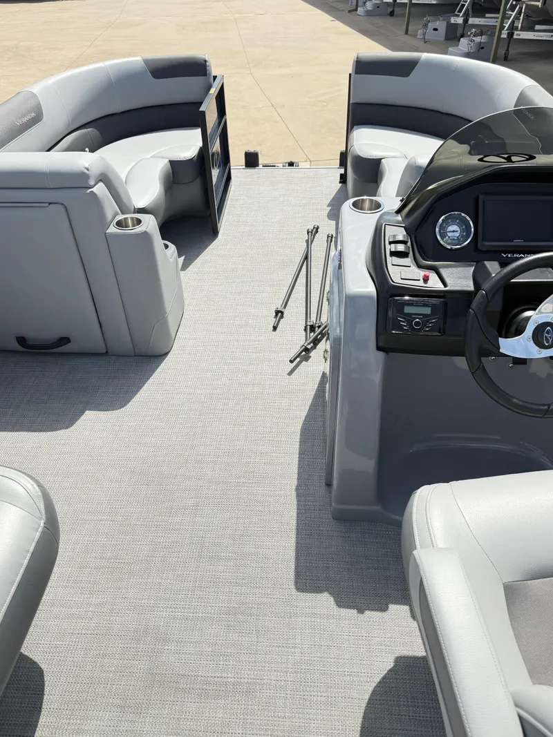 Slide: The Image of Veranda VR20RC 2024 - 28