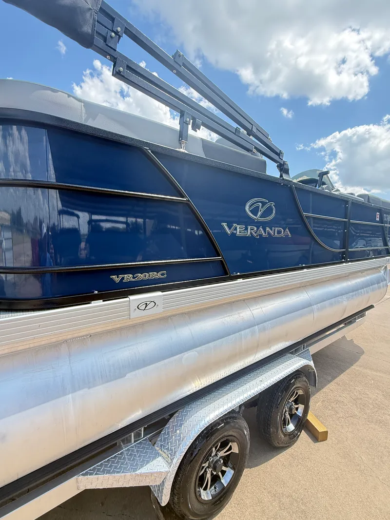 Slide: The Image of Veranda VR20RC 2024 - 9