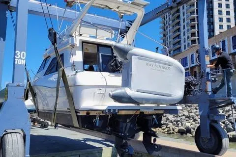 Slide: The Image of Bayliner 3258 Ciera Command Bridge DX 2000 - 6