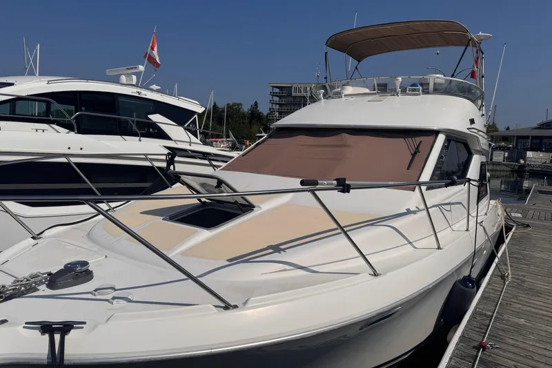 Slide: The Image of Bayliner 3258 Ciera Command Bridge DX 2000 - 41