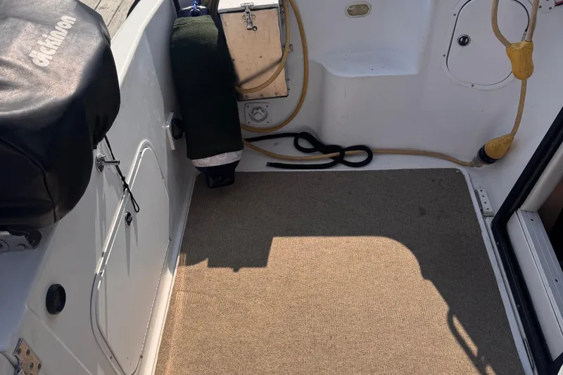 Slide: The Image of Bayliner 3258 Ciera Command Bridge DX 2000 - 30