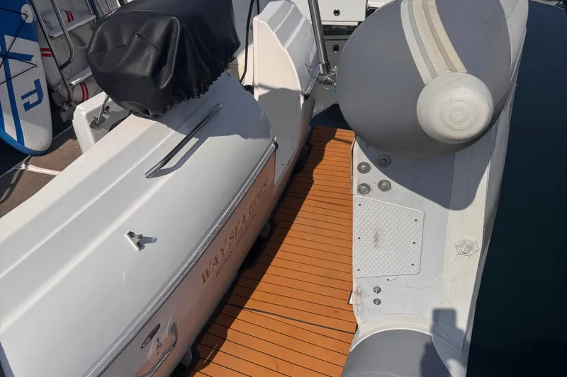 Slide: The Image of Bayliner 3258 Ciera Command Bridge DX 2000 - 33