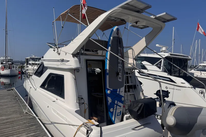 Slide: The Image of Bayliner 3258 Ciera Command Bridge DX 2000 - 37