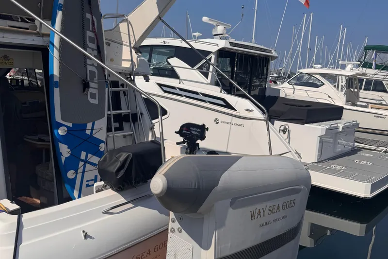 Slide: The Image of Bayliner 3258 Ciera Command Bridge DX 2000 - 42