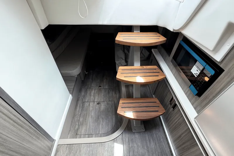 Slide: The Image of Sea Ray Sundancer 320 Outboard 2026 - 24