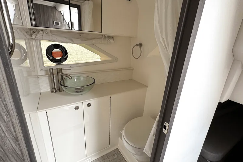 Slide: The Image of Sea Ray Sundancer 320 Outboard 2026 - 26