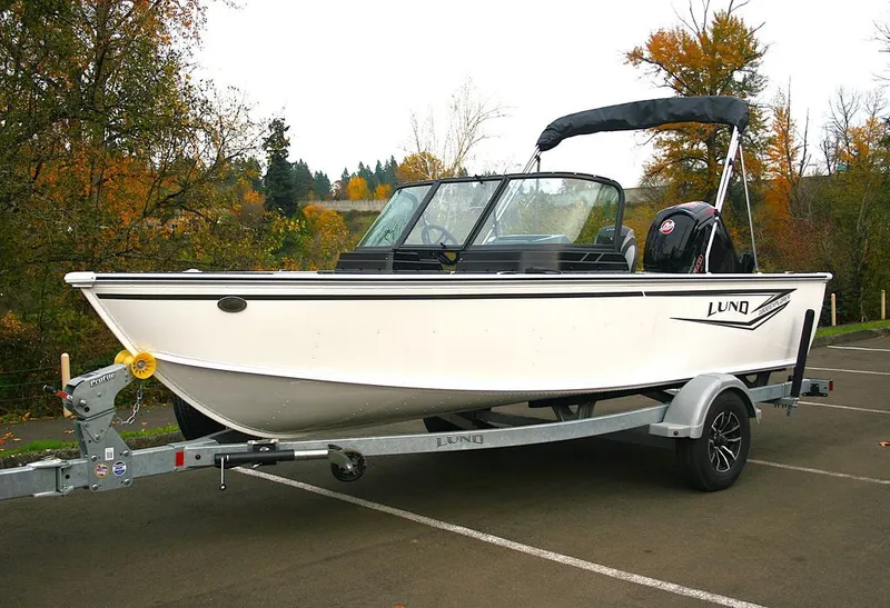 The Image of Lund 1800 Explorer Sport 2026 - 0