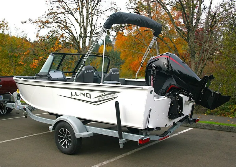 Slide: The Image of Lund 1800 Explorer Sport 2026 - 2