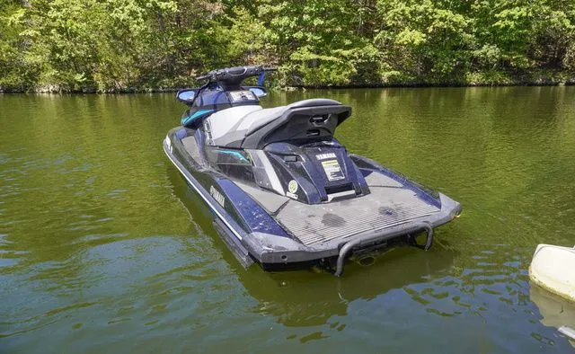 Slide: The Image of Yamaha FX 2015 - 7